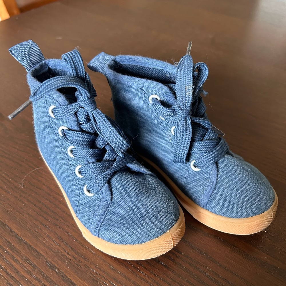 Boy high tops